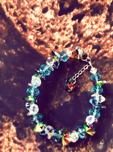 Vòng Tay Phalê Áo kiểu Romance