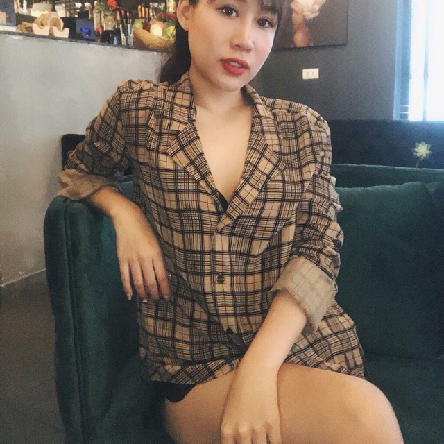 Áo sơ mi cổ vec