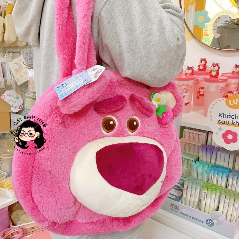 Túi tote gấu dâu lotso đựng nhiều đồ lông siêu mịn chính hãng trendy 2022