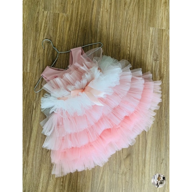 Váy công chúa cho bé