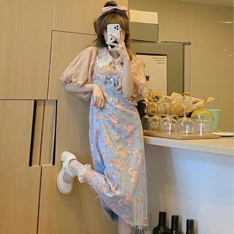 Yếm denim hoa retro Pháp