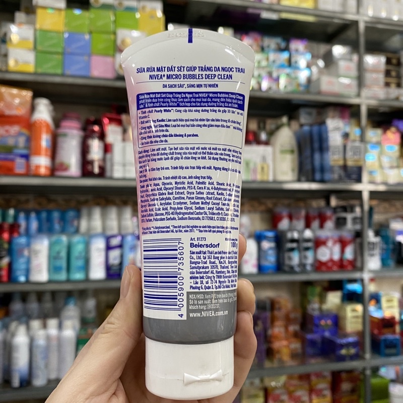 Sữa rửa mặt NIVEA bùn khoáng trắng da và se khít lỗ chân lông, mờ vết thâm 100g
