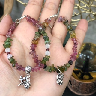 Vòng tay khoá và charm bạc hạt mix tự nhiên