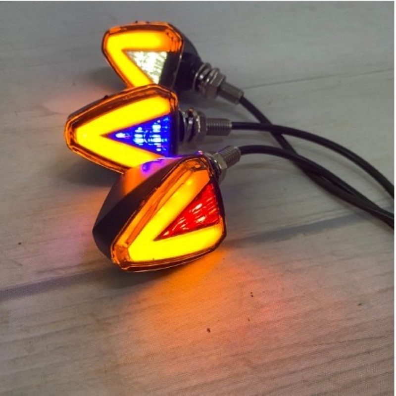 [ 1 đôi ] Xi-nhan mũi tên hãng X1R tam giác mẫu X5-Gắn các dòng xe