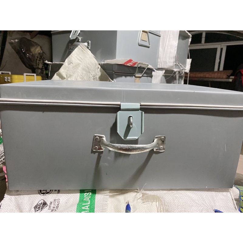Hòm tôn đựng đồ kích thước 45cm x 29cm x 19cm