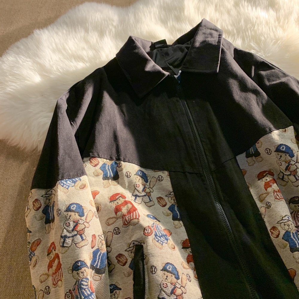 Áo khoác tay dài dáng rộng thêu hình chú gấu kiểu cổ điển đáng yêu | BigBuy360 - bigbuy360.vn