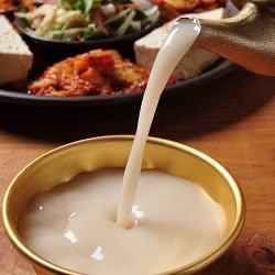 Nước gạo Makgeolli Hàn Quốc (các vị)