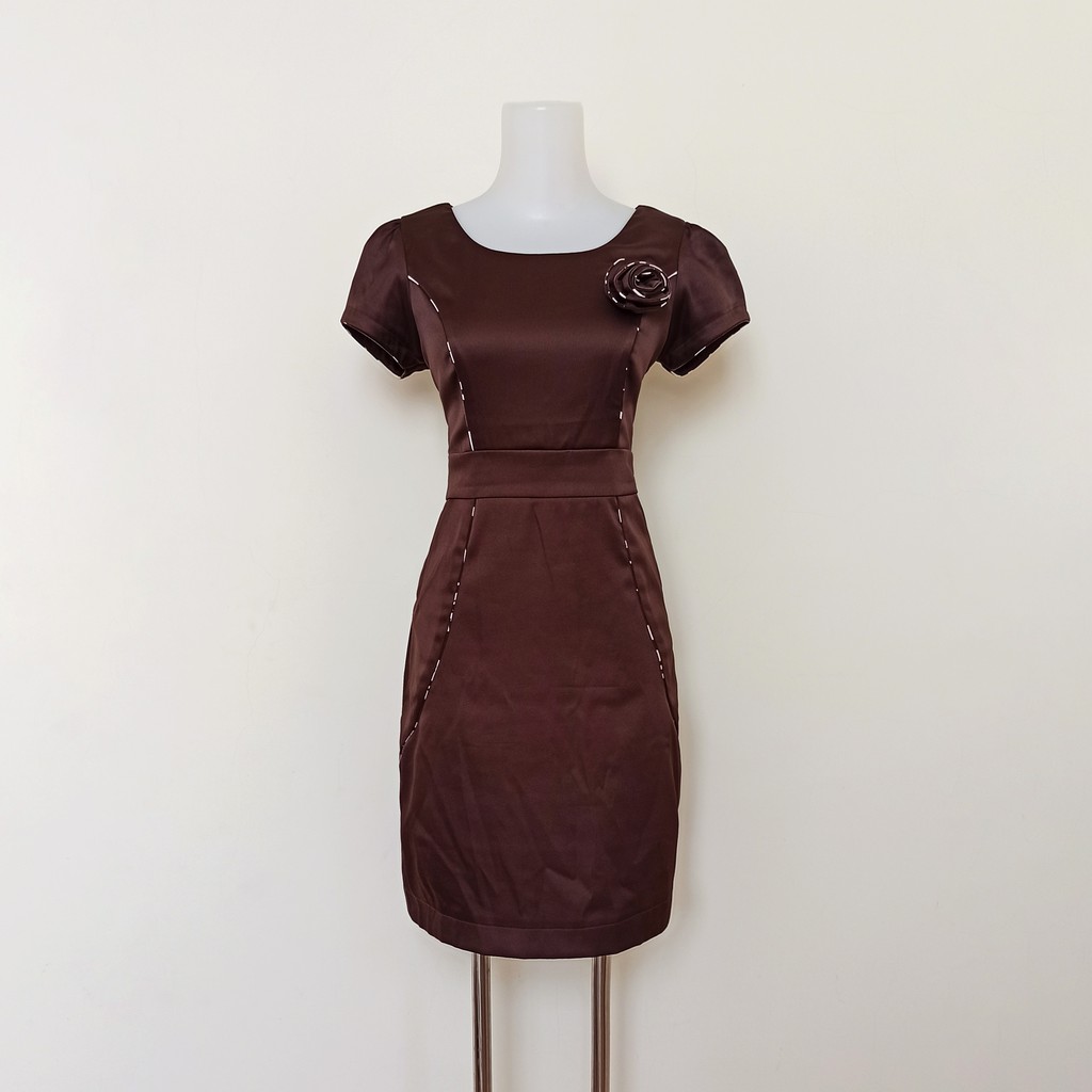 Thanh lý đầm công sở ôm body size L vải đẹp