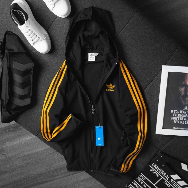Áo khoác adidas