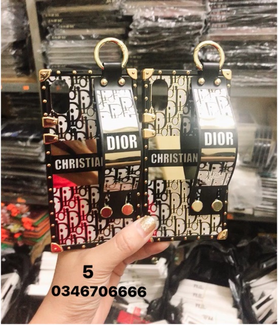 Ốp vuông tán đinh kính gương sỏ tay 2020