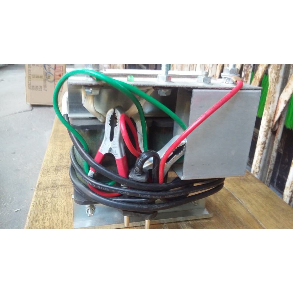 Nạp -Xạc ắc quy điên cơ BQP-26 6V/12V-100AH