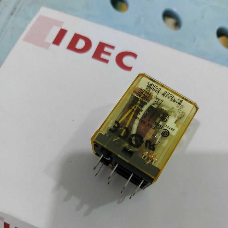 Rơle Trung Gian IDEC_ 12VDC, 24VDC, 220V-240VAC./ 8 CHÂN BÉ 8 CHÂN TO 14 CHÂN