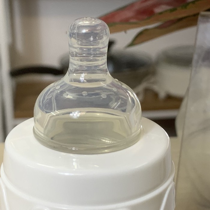 Bình sữa thủy tinh Hàn Quốc Glasslock dung tích 150ml IG598