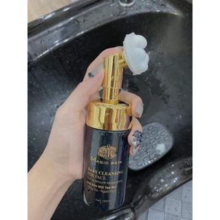 Sữa rửa mặt tạo bọt Magic skin.