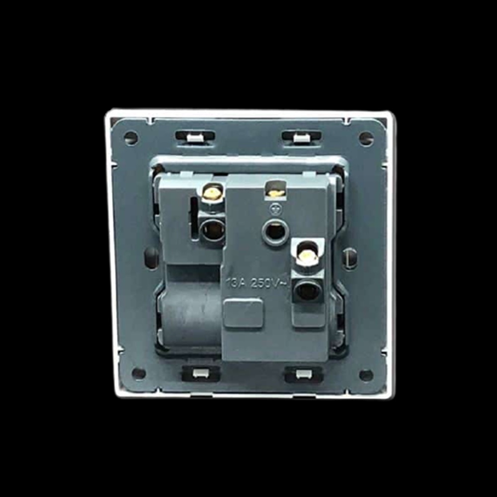 Ổ điện vuông 3 chấu và 2 chấu có công tắc an toàn và đèn báo LGtech F21-0021