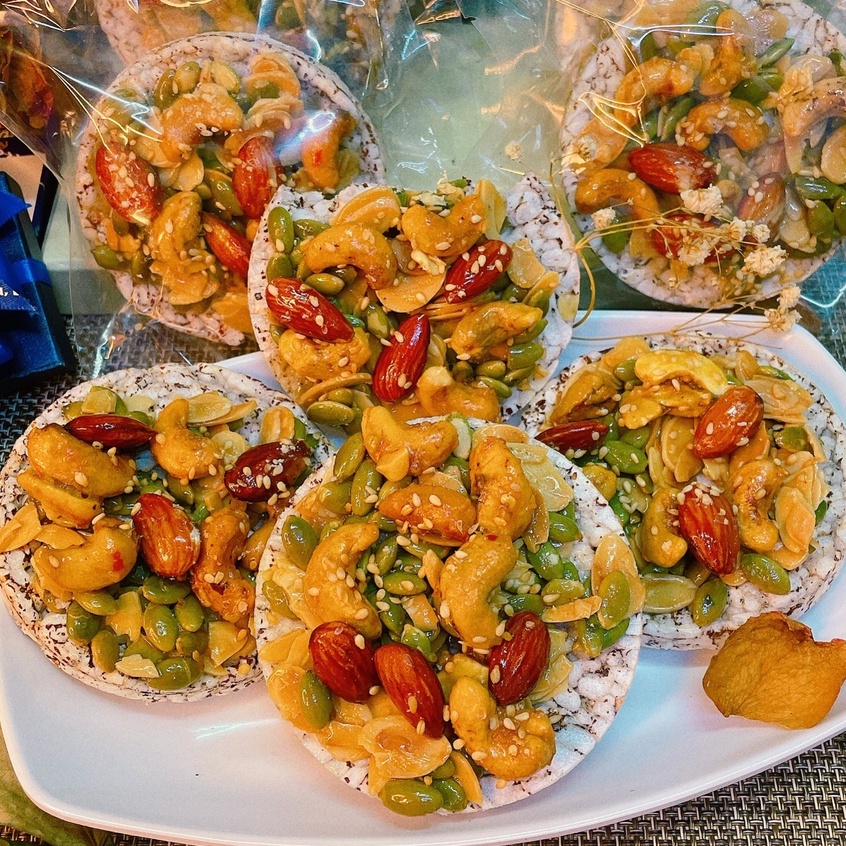 Bánh Gạo Lứt Siêu Hạt Dinh Dưỡng YOLO FOOD Đồ ăn vặt Healthy thơm giòn chất lượng ATVSTP