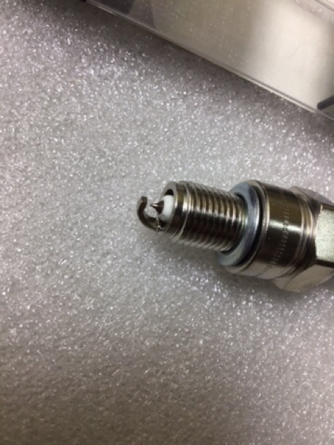 Bugi tăng áp bạch kim