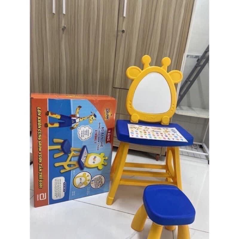 Bộ bàn ghế nhựa cho bé