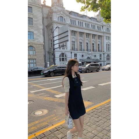 Váy đầm nữ cổ polo đen trắng cộc tay phồng dáng chư A xòe phom tôn dáng freesize ngắn