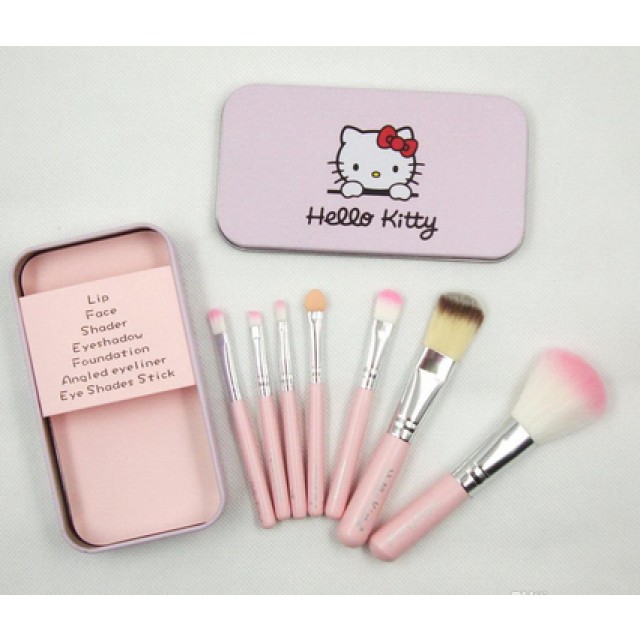 Bộ cọ trang điểm Hello Kitty 7 cây trong hộp xinh xắn &lt;3