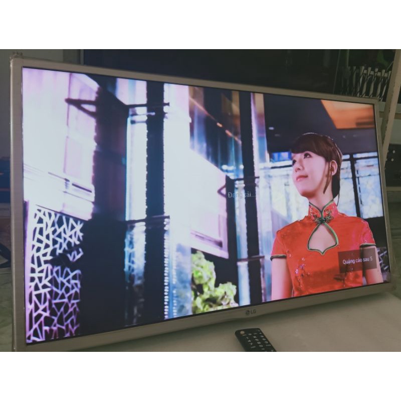 [Tivi Youtube LG 32" Gắn Tường - Full phụ kiện Thanh Lý]