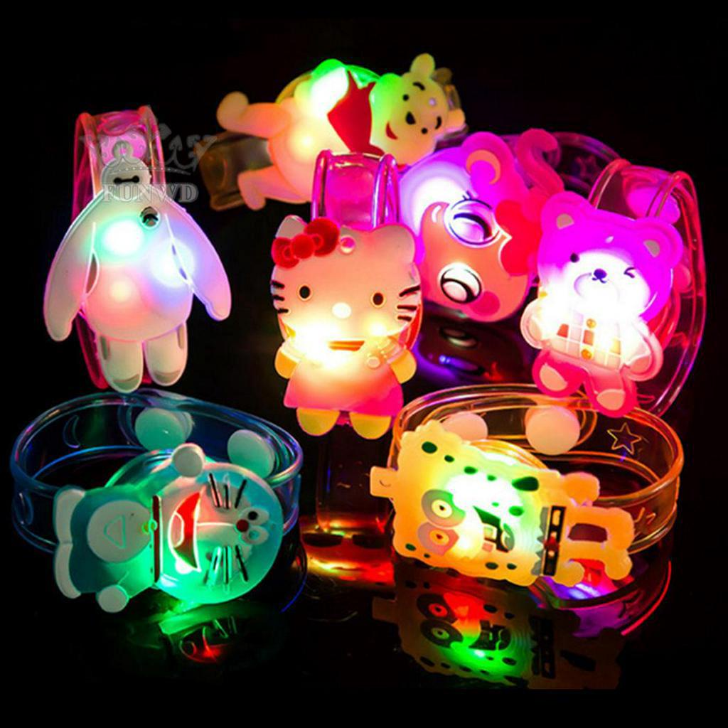 Đồng Hồ Đeo Tay Đèn Led Họa Tiết Hoạt Hình Đáng Yêu