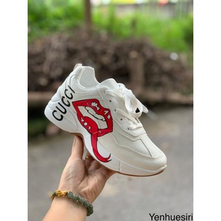 giày guci môi mẹ bé