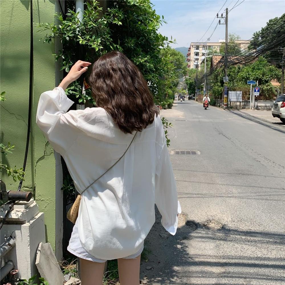 Áo Sơ Mi Chống Nắng Dáng Rộng Ngắn Lưng Đơn Giản 50248