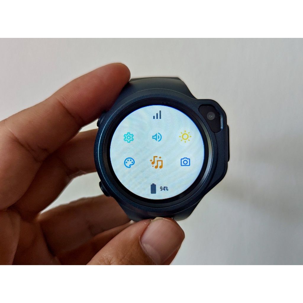 Vòng đeo tay thông minh trẻ em myFirst Fone R1s