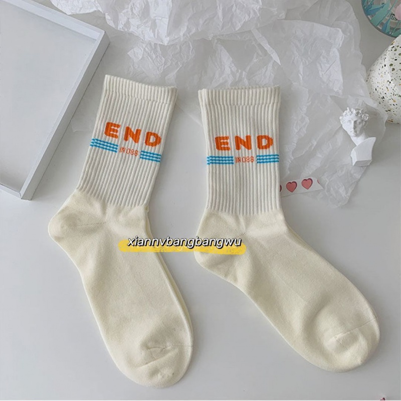 Vớ Trắng In Chữ Phong Cách Hàn Quốc Thời Trang Cho Cặp Đôi