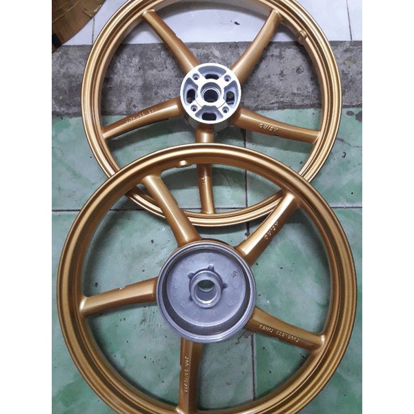 cặp mâm 5 cây rcb.đĩa ya sirius .hàng cao cấp.