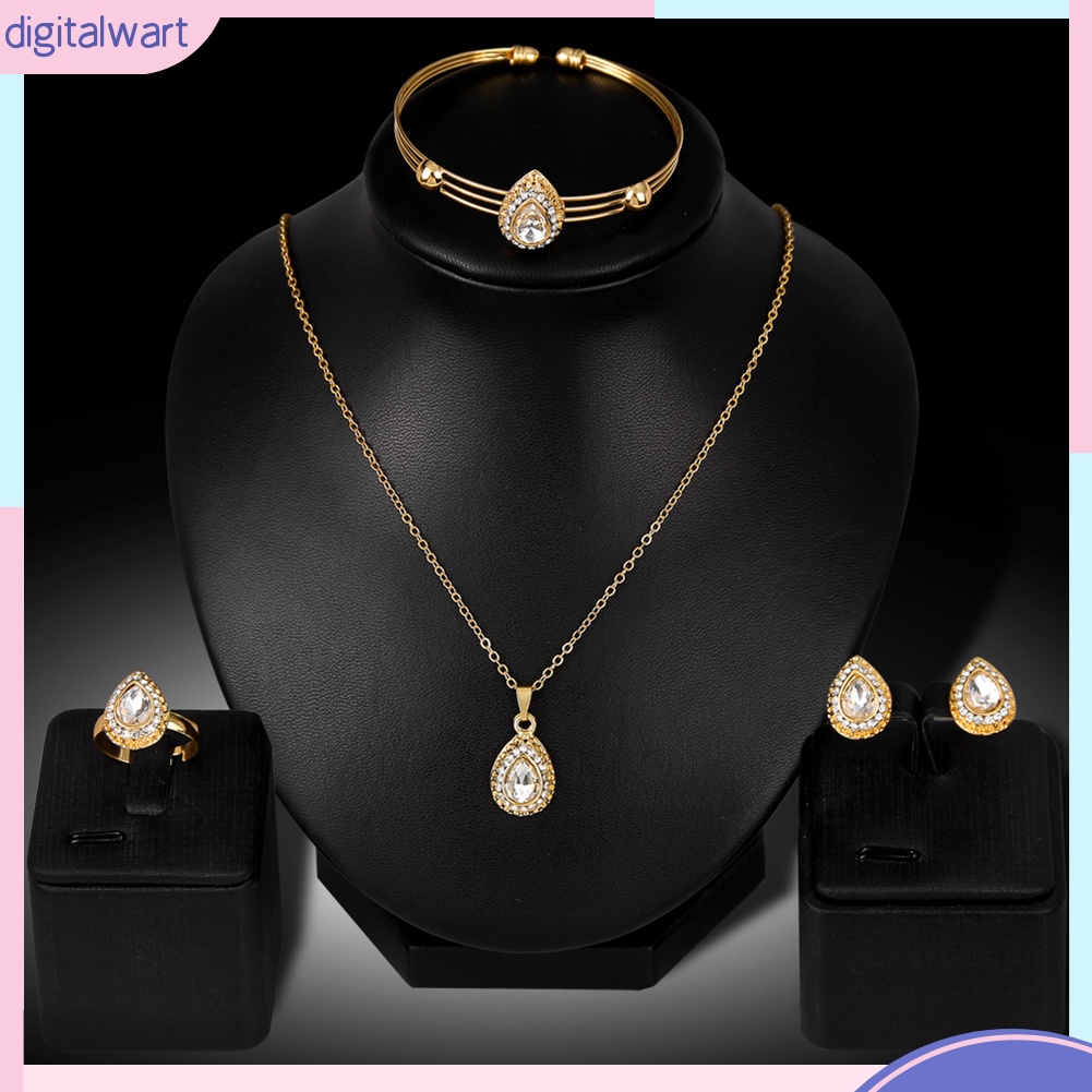 Bộ trang sức vòng cổ phong cách cổ điển