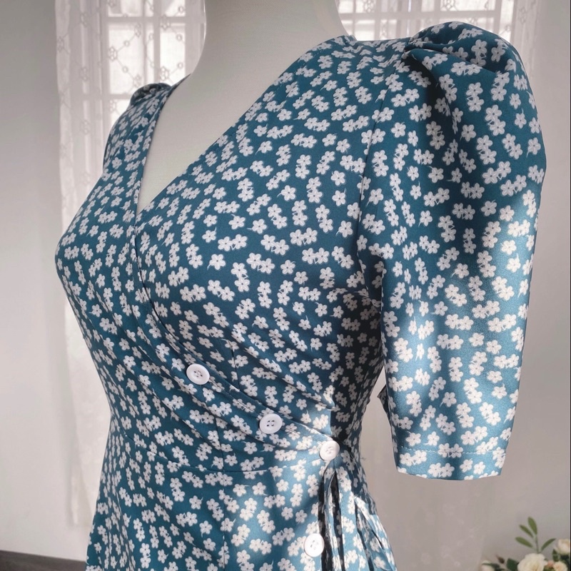[Mã FAMARAL1 giảm 10K đơn 50K] VÁY MIDI WRAP ĐÍNH NÚT TRẮNG & CỘT DÂY EO - NA3 | BigBuy360 - bigbuy360.vn
