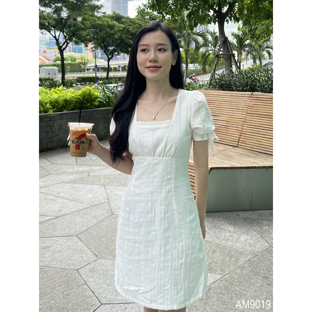 Đầm cổ vuông Nữ vải xô OvanMade AM9019