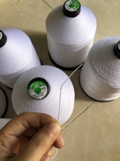 Chỉ khâu giày sợi lớn giá rẻ (Màu trắng)