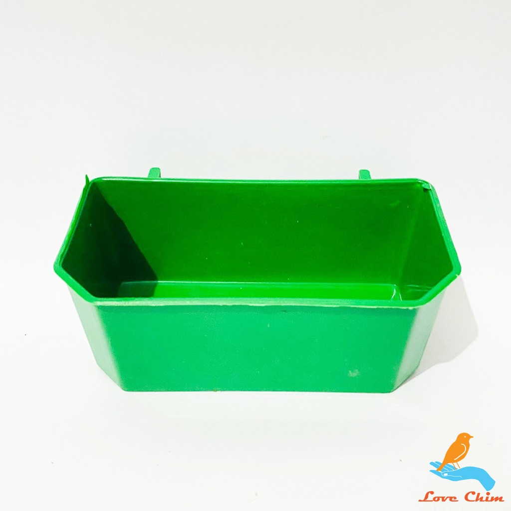 Máng đựng thức ăn cho chim bồ câu gà chất liệu nhựa xanh giá rẻ LOVECHIM