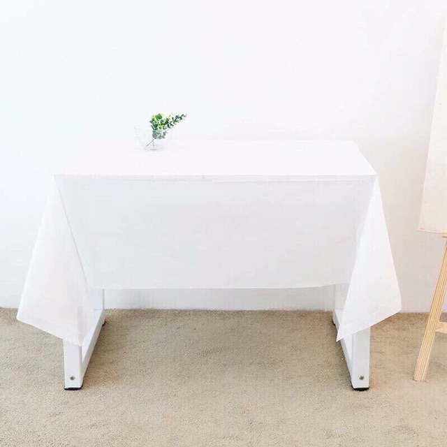 Khăn trải bàn dùng trang trí sinh nhật