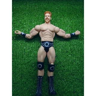 Mô hình đô vật wwe basic sheamus