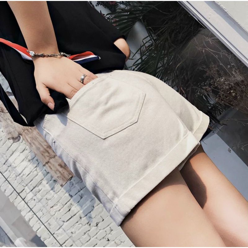 Quần Đùi kaki nữ lật lai co giãn trắng, đen bán quanh năm