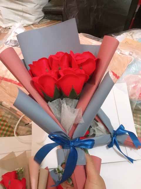 Bó hoa sáp 5bông tự cắm