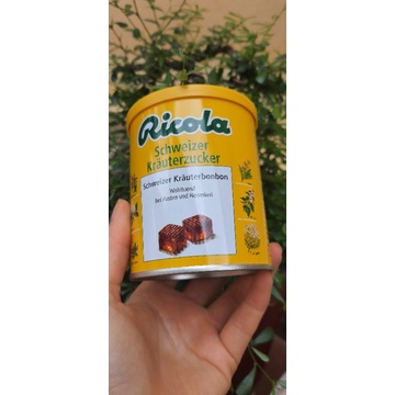 Kẹo ngậm ho thảo mộc Ricola 250g của Đức