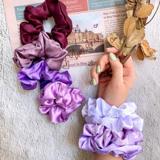 { Ảnh thật} SCRUNCHIES SATIN TÍM - CỘT TÓC NỮ XINH XẮN