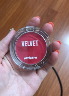 Phấn mắt và phấn má