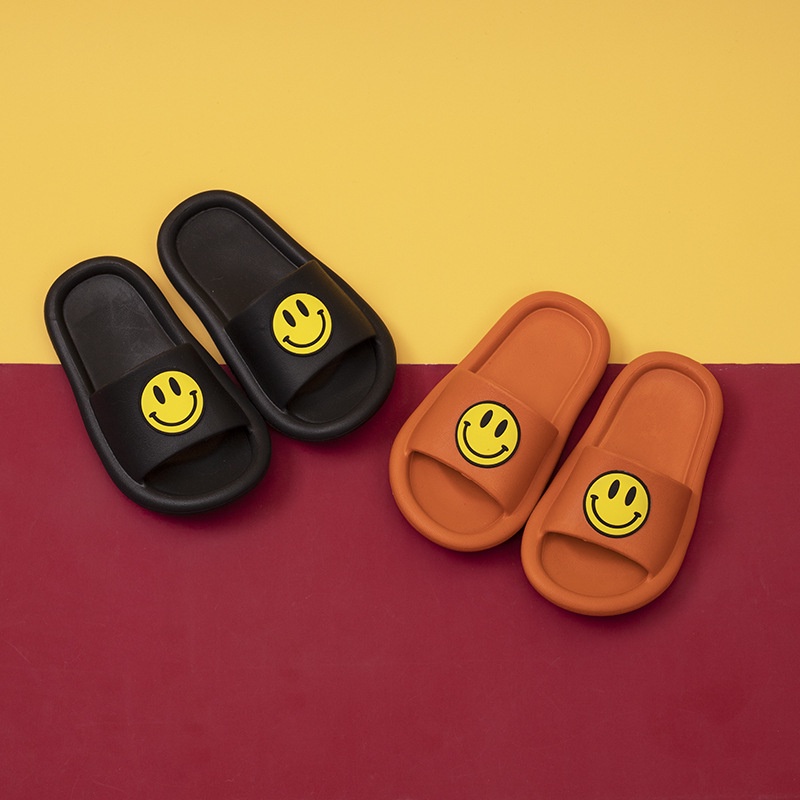 Dép Đi Trong Nhà Đế Mềm Chống Trượt Họa Tiết Mặt Cười Xinh Xắn