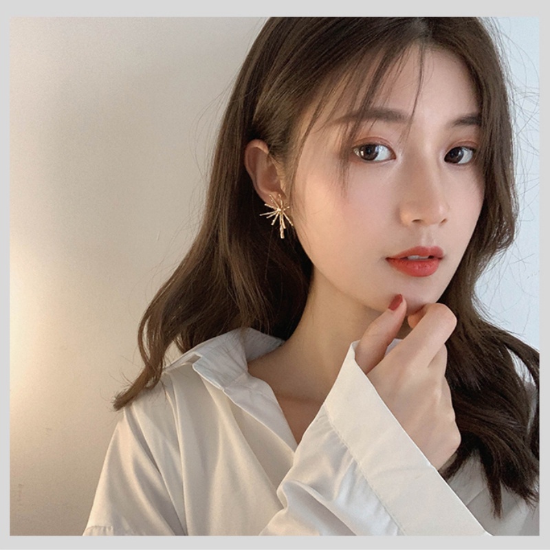 Bông tai kim loại hình học đơn giản phong cách retro Hàn Quốc