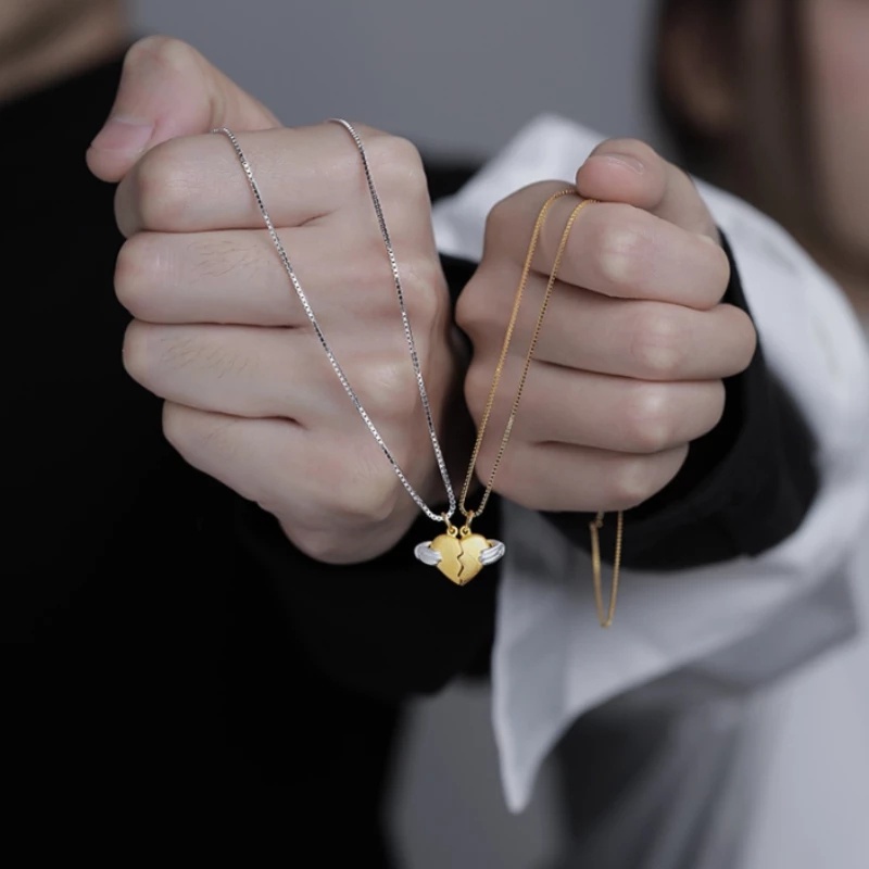 1 Cặp Vòng cổ Mặt Hình Trái Tim Từ Tính Cho Cặp Đôi