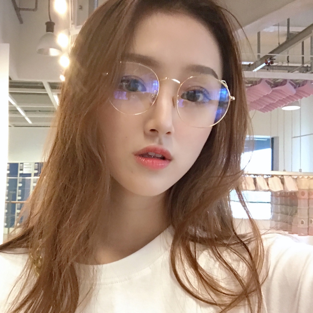 Mắt kính chống bức xạ phong cách Hàn Quốc trẻ trung sành điệu