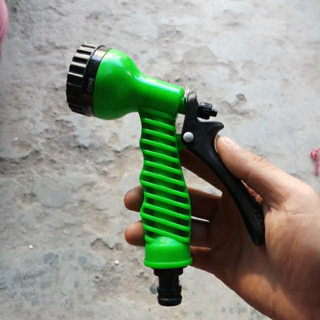 Vòi xịt nước đa năng áp lực mạnh dùng dây rửa xe/tưới cây