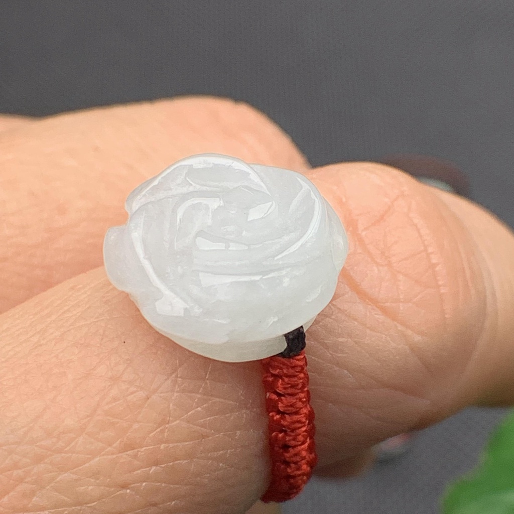 Nhẫn hoa phong thủy ngọc cẩm thạch/Ngọc phỉ thúy tự nhiên