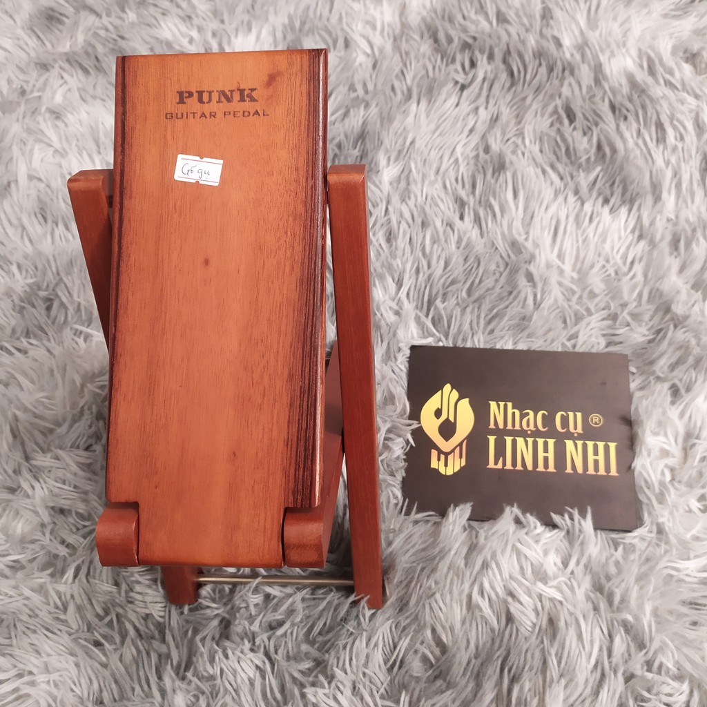 Giá kê chân chơi guitar bằng gỗ gụ nguyên khối bản to siêu đẹp